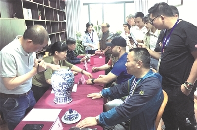 省文物專家免費為市民鑒寶，藝術珍品點亮尋常百姓家